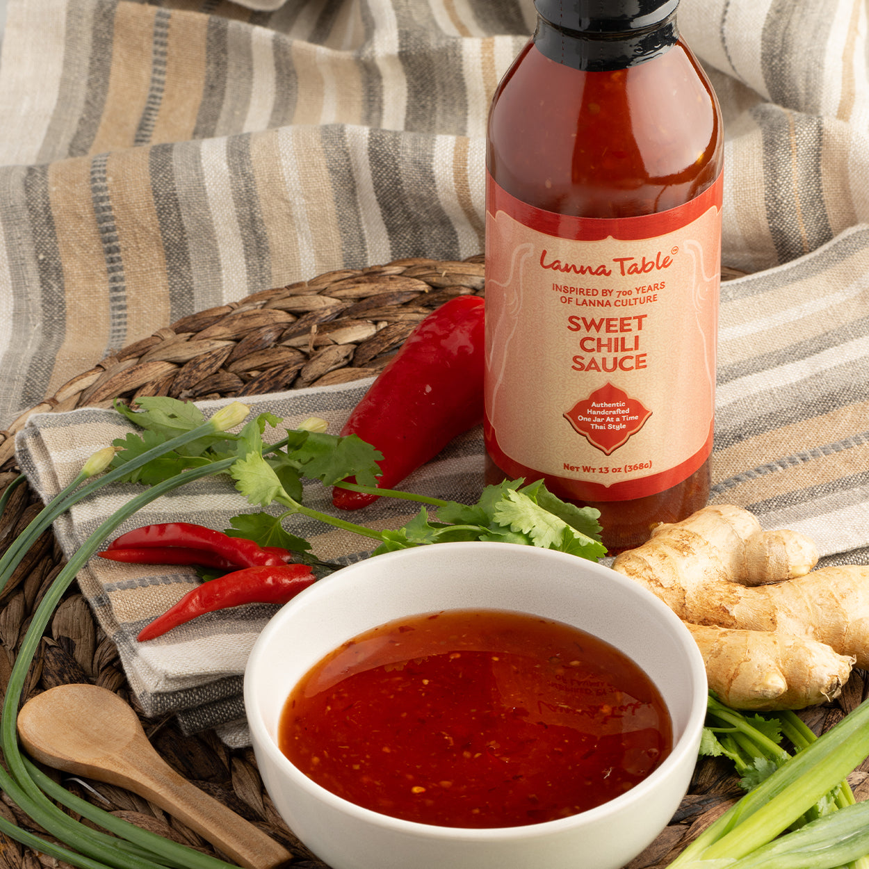 sweet chili sauce, garlic ginger with red bell pepper, thai sauce, salsa dulce, 